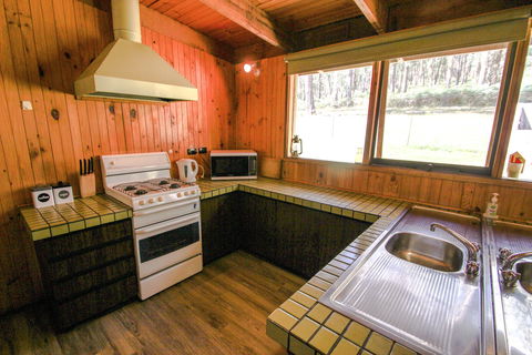 Sambar Lodge - Goulburn Accommodation 4