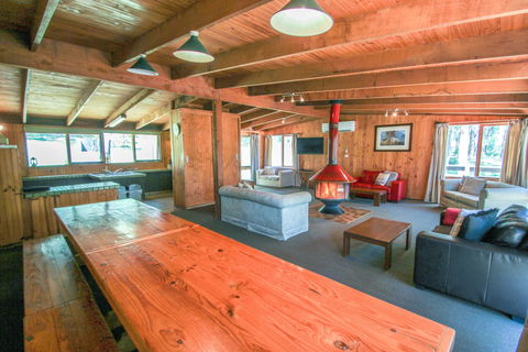 Sambar Lodge - Goulburn Accommodation 5