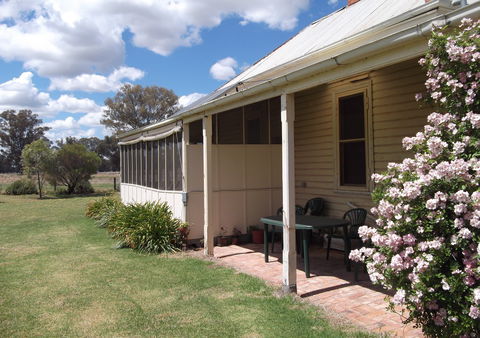 Savernake Farm Stay - Goulburn Accommodation 7