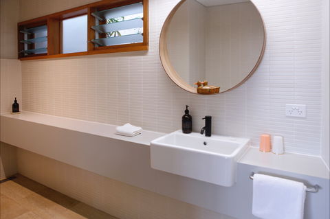 Studio At Careel Bay - Goulburn Accommodation 3