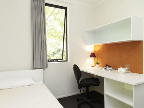Sydney University Village - Goulburn Accommodation 1