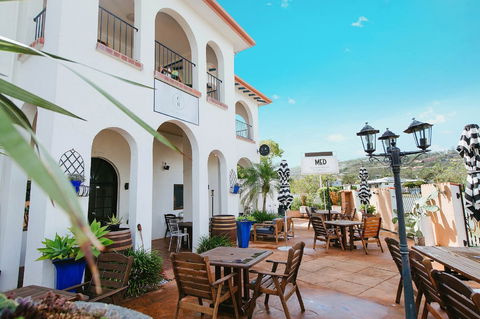 The Med Crescent Head - Goulburn Accommodation 2