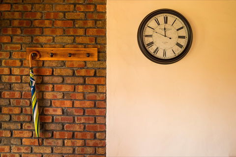 The Creek Cottage - Goulburn Accommodation 9