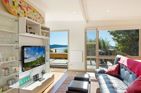 The Love Shack: Pambula Beach - Goulburn Accommodation 6