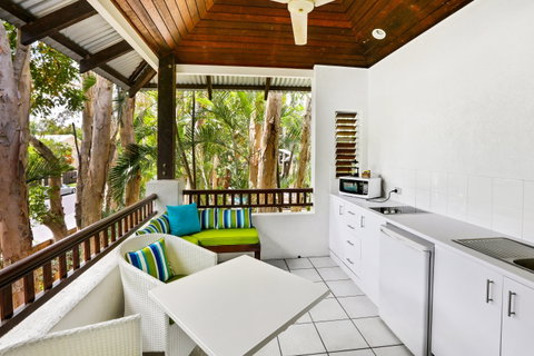 The Reef Retreat - Goulburn Accommodation 2