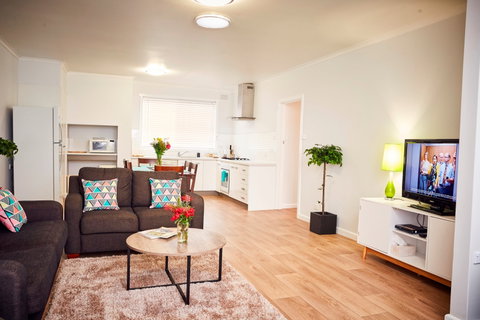 Wattle Grove Motel And Villa - Goulburn Accommodation 4
