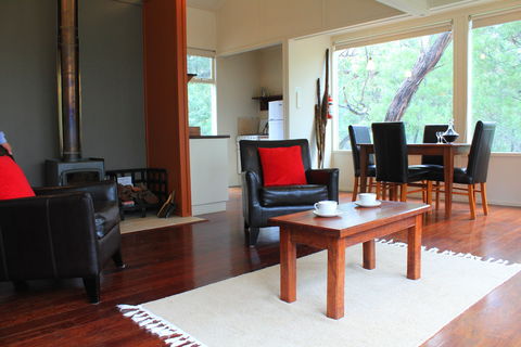 Aquila Eco Lodges - Goulburn Accommodation 2