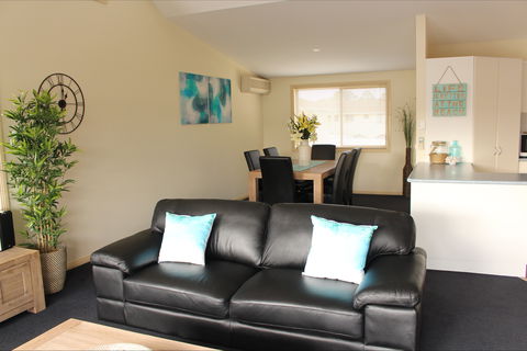 Beach Holiday Unit - Goulburn Accommodation 2