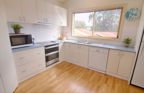 Beach Holiday Unit - Goulburn Accommodation 4