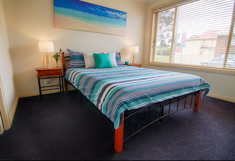 Beach Holiday Unit - Goulburn Accommodation 7