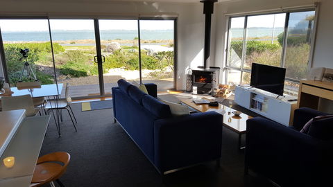 Coorong Waterfront Retreat - Goulburn Accommodation 0