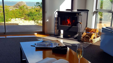 Coorong Waterfront Retreat - Goulburn Accommodation 1