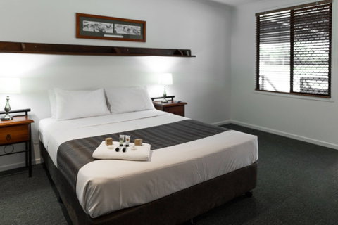 Moonie Crossroads - Goulburn Accommodation 2