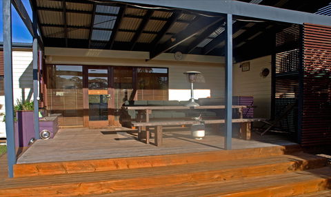 Sandy Shore Hideaway - Goulburn Accommodation 5