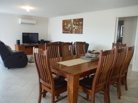 Seas The Day - Goulburn Accommodation 1