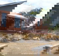 Yakkalla Holiday Cottage - Goulburn Accommodation