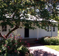 Cairnie Country Cottage - Goulburn Accommodation