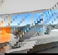 Holiday Holiday - H Residences Surfers Paradise - Goulburn Accommodation