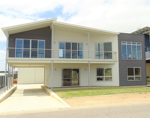 Mare E Amici - Goulburn Accommodation 0