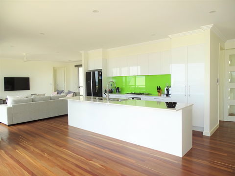 Mare E Amici - Goulburn Accommodation 1