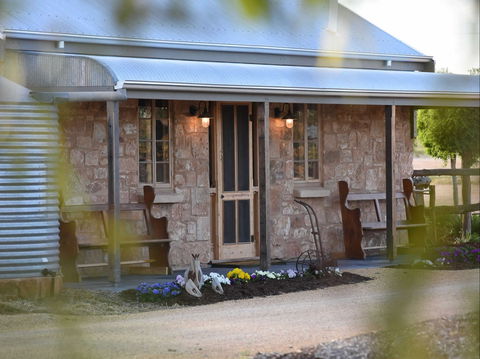 Riverline Cottage - Goulburn Accommodation 0