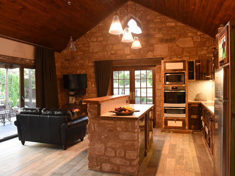 Riverline Cottage - Goulburn Accommodation 1