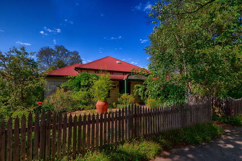 Rushton Cottage B&B Private Guest Studio - Goulburn Accommodation 0