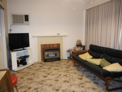 Sea Crest - Goulburn Accommodation 2