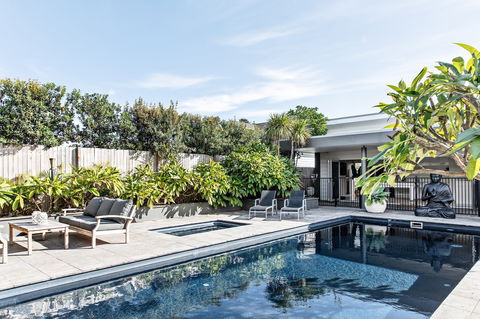 Sundara Beach House - Goulburn Accommodation 0