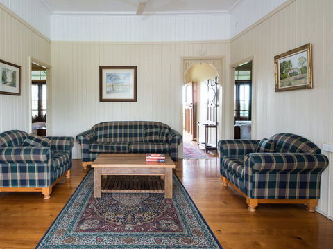 Vineyard Cottage - Goulburn Accommodation 1