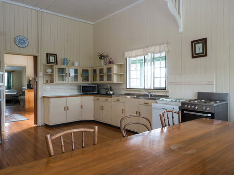 Vineyard Cottage - Goulburn Accommodation 2