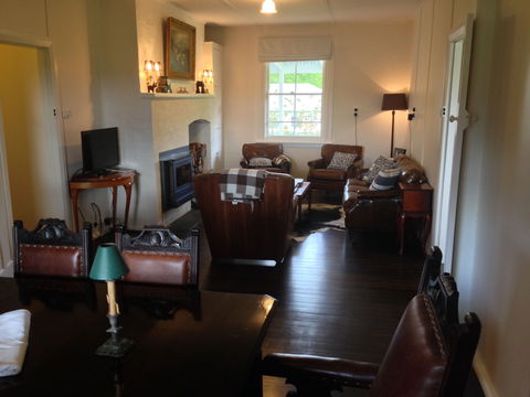 Crookwell Farmhouse - Goulburn Accommodation 1