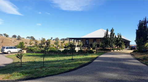 Hillcrest House Binda - Goulburn Accommodation 0