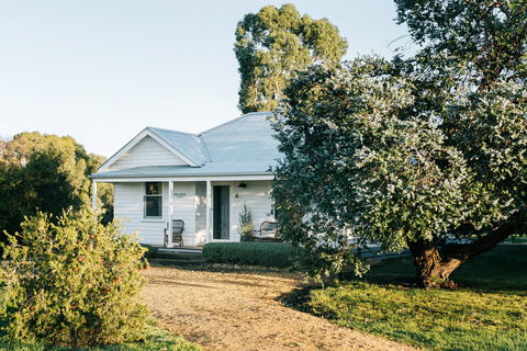 Salt Creek Cottage - Goulburn Accommodation 0