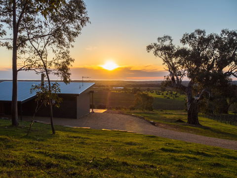 Shadow Creek McLaren Vale - Goulburn Accommodation 0