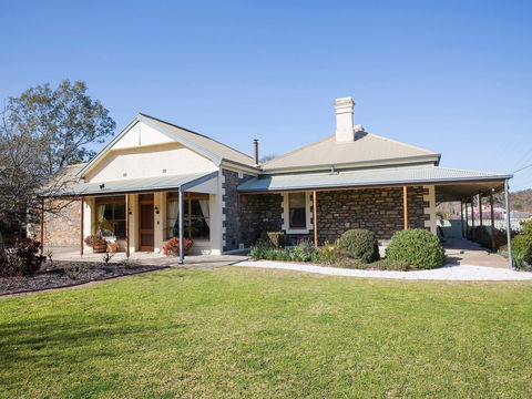 SINKINSON HOUSE - Mount Torrens - Goulburn Accommodation 0