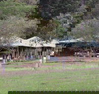 Treenbrook Cottages - Goulburn Accommodation