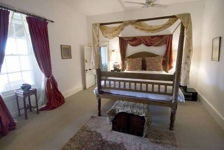 Faversham House York - Goulburn Accommodation 3