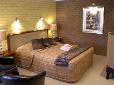 Estelle Kramer Motor Inn - Goulburn Accommodation 0
