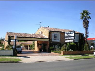 Estelle Kramer Motor Inn - Goulburn Accommodation 4
