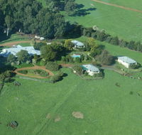 Harvey Hills Farmstay Chalets - Goulburn Accommodation
