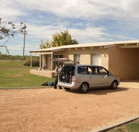 Cervantes Holiday Homes  Units - Goulburn Accommodation