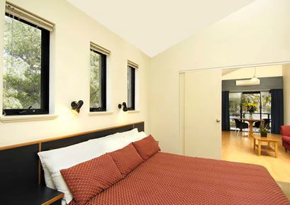 Margarets Forest Holiday Apartments - Goulburn Accommodation 5