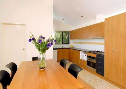 Margarets Forest Holiday Apartments - Goulburn Accommodation 6