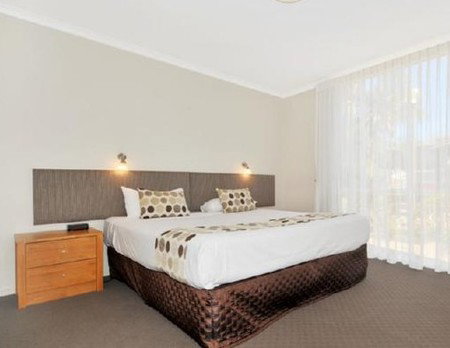 Comfort Inn Crest Mandurah Motel & Apartments - Goulburn Accommodation 4