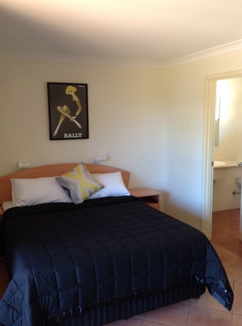 Pelican's Nest - Goulburn Accommodation 4