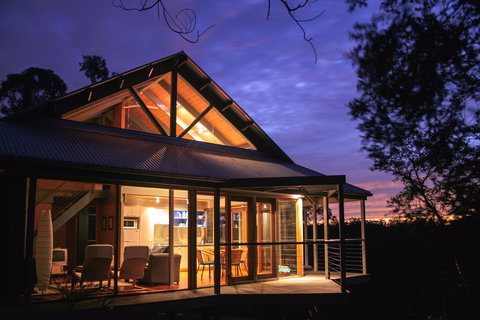 Bombah Point Eco Cottages - Goulburn Accommodation 1