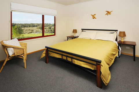 Frog Gully Cottages - Goulburn Accommodation 2