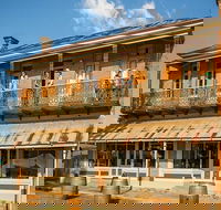 Hosies - Goulburn Accommodation