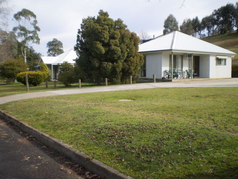 Khancoban Rose Holiday Units - Goulburn Accommodation 1